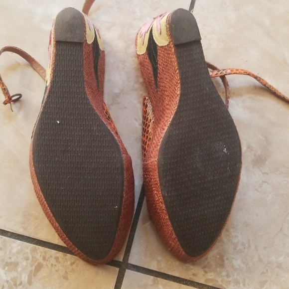 Sam Edelman python wedge sandal 9 - Picture 3 of 5